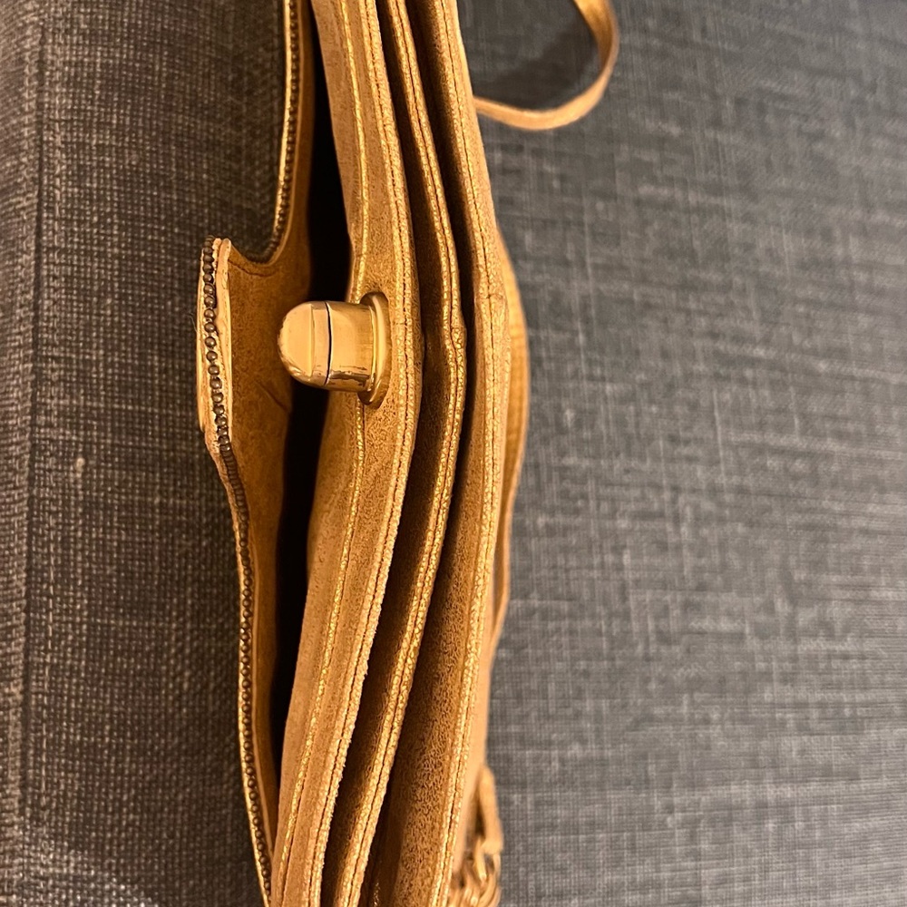 HOBO Gold Metallic Crossbody Bag - Picture 6 of 6